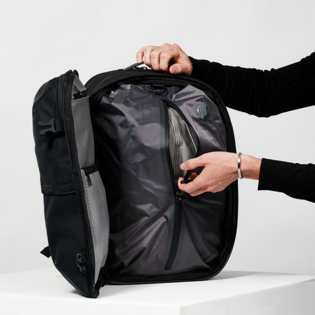 PacknGo™ Travel Vacuum Backpack